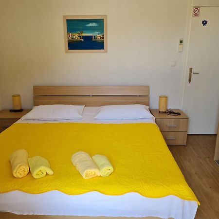Rooms Andelka Bol Quarto foto