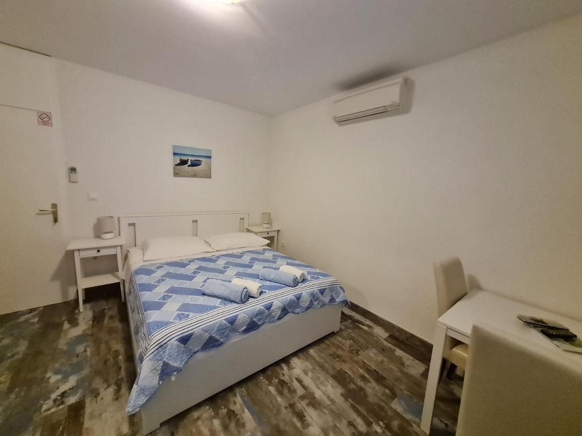 Rooms Andelka Bol Quarto foto